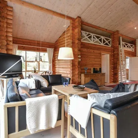 Three-bedroom Holiday In Сasa de vacaciones *